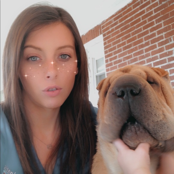 Meet your Posher, Megan - Picture 4 of 7